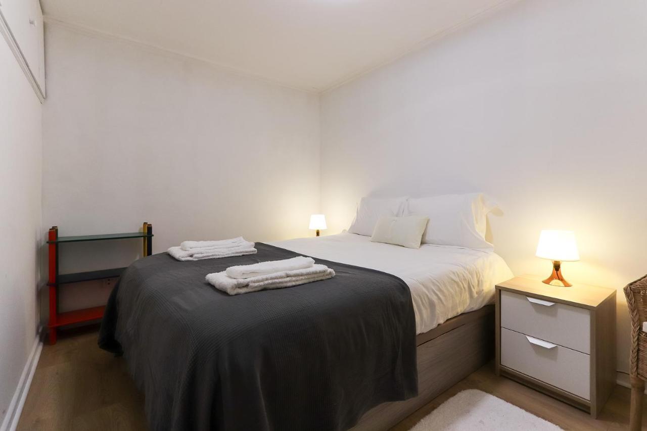 Wal Apartments- 3 Bedrooms With Parking Space Lisboa Exteriör bild